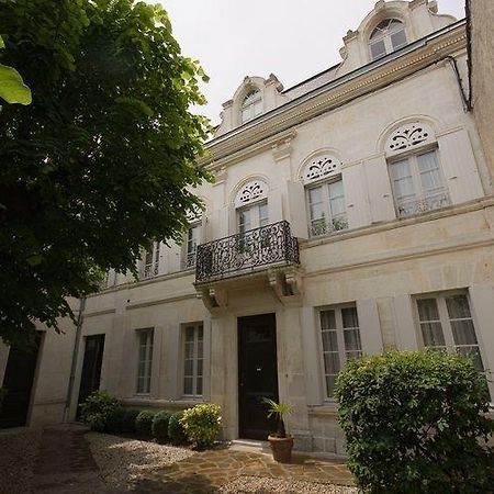 Chambres D'Hotes Les Tilleuls Cognac Bagian luar foto