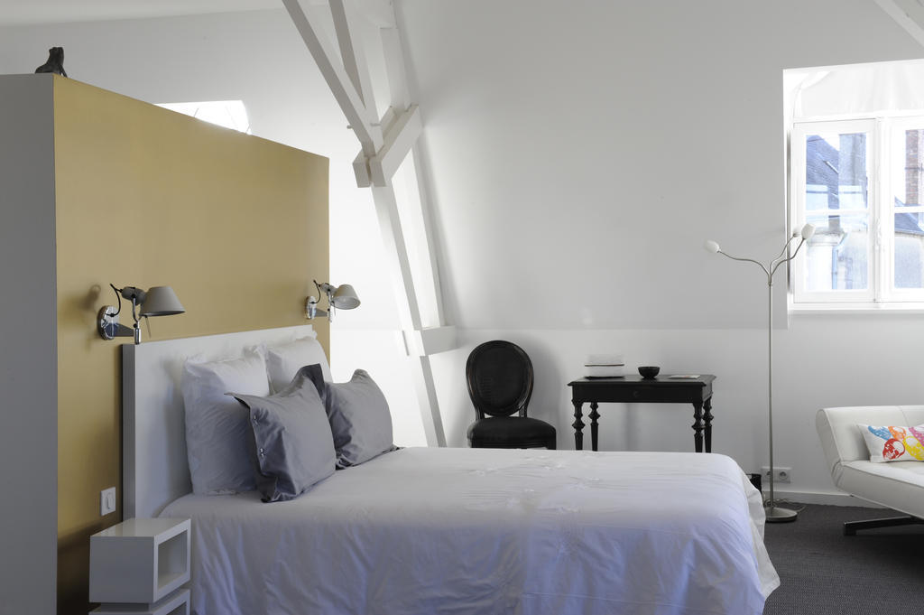 Chambres D'Hotes Les Tilleuls Cognac Ruang foto