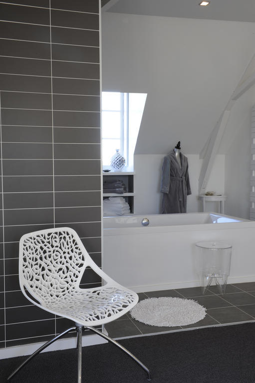 Chambres D'Hotes Les Tilleuls Cognac Ruang foto