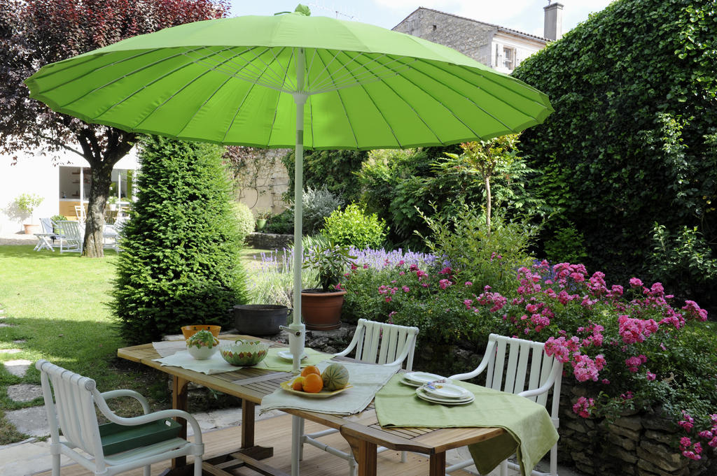 Chambres D'Hotes Les Tilleuls Cognac Bagian luar foto