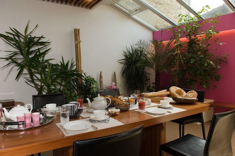 Chambres D'Hotes Les Tilleuls Cognac Bagian luar foto